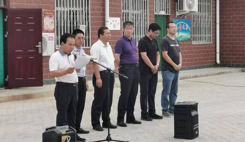 寧夏回族自治區(qū)吳忠市同心縣農(nóng)業(yè)局展會，愛麗潔農(nóng)村廁所改造產(chǎn)品備受歡迎！